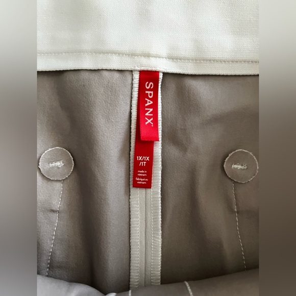 NWT Spanx Women’s On-The-Go 6” Shorts White - Size 1X - Picture 4 of 9